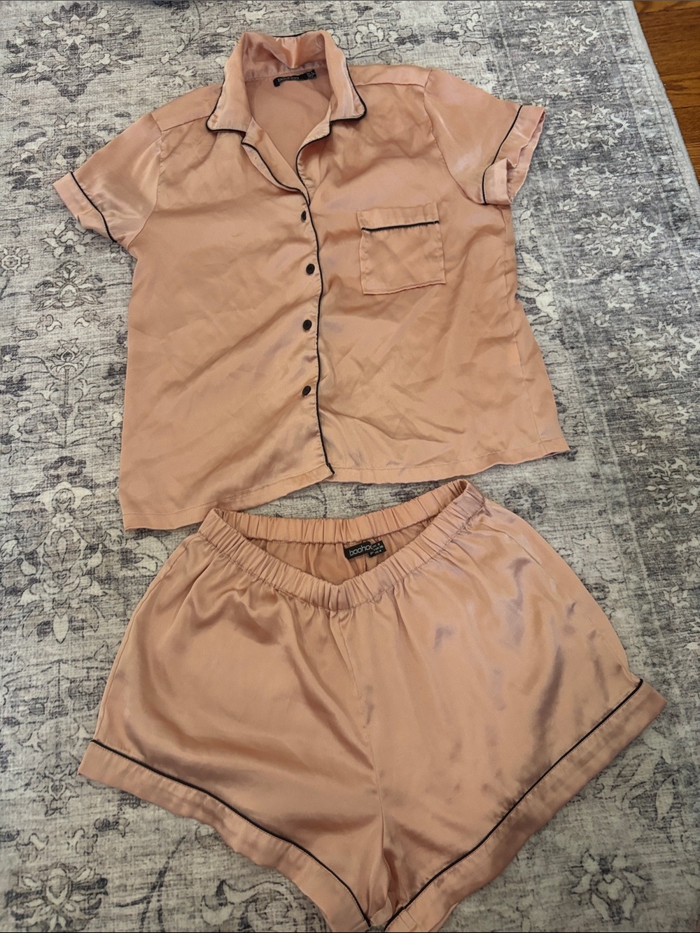 Boohoo Blush Satin Short Sleeve Pajama Set with Contrast Piping